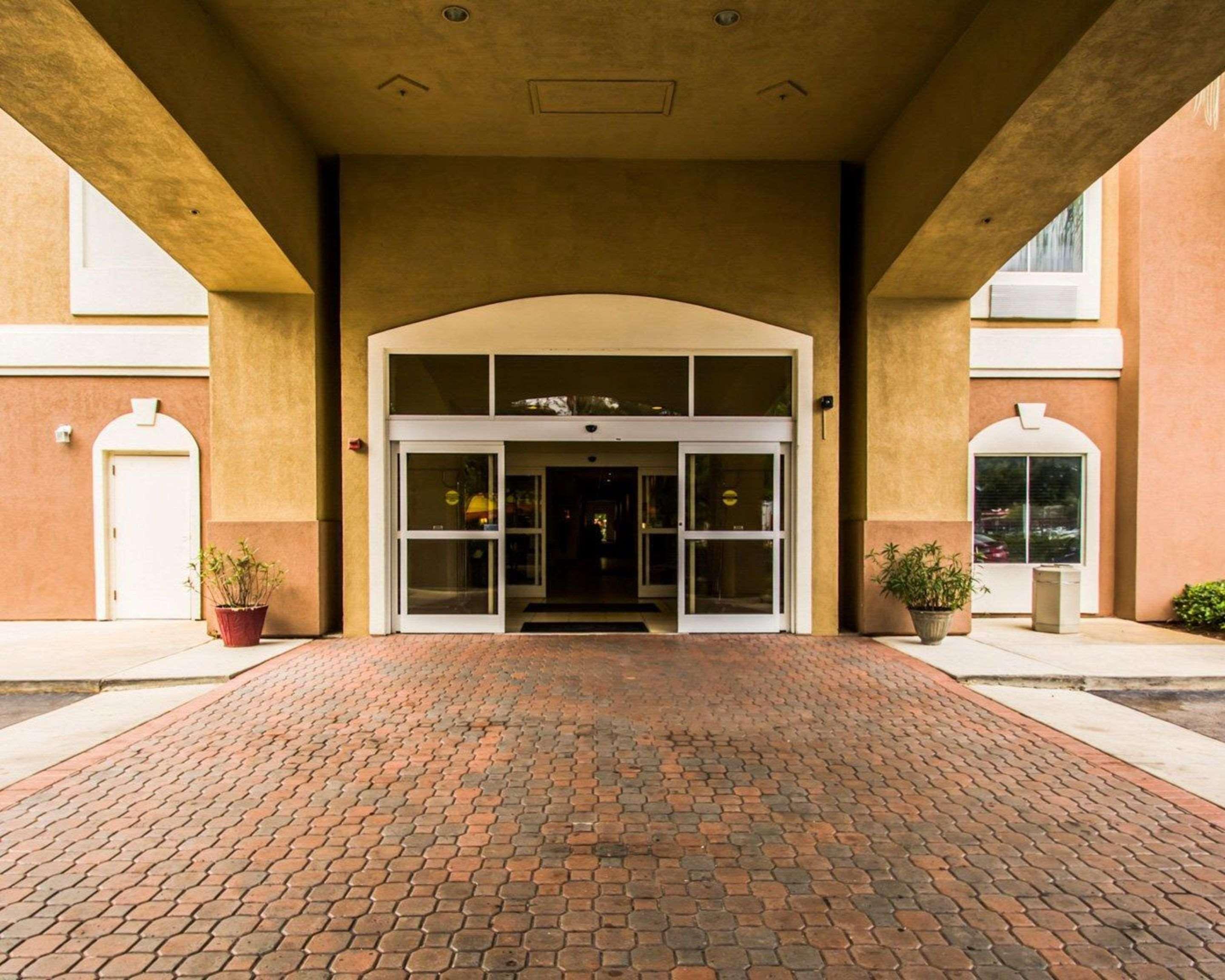 Sleep Inn & Suites Orlando International Airport Exterior foto